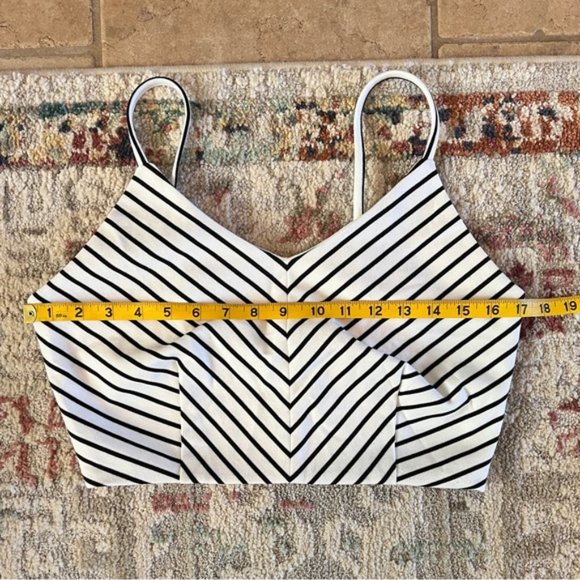 Free Press Cropped Tank Top Size Medium - Picture 4 of 4